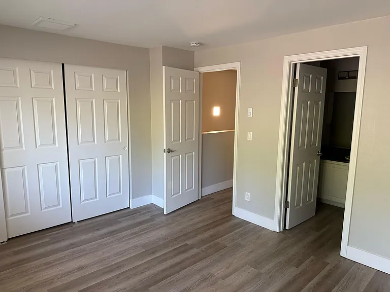 Redmond Park Apts — Photo 76