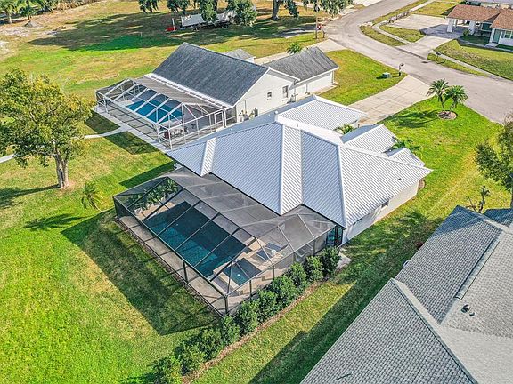 3rd image of 2336 W Cannon Ter NW