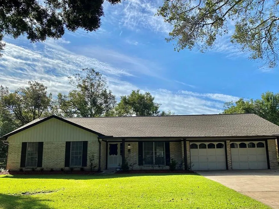 1116 Frances Dr