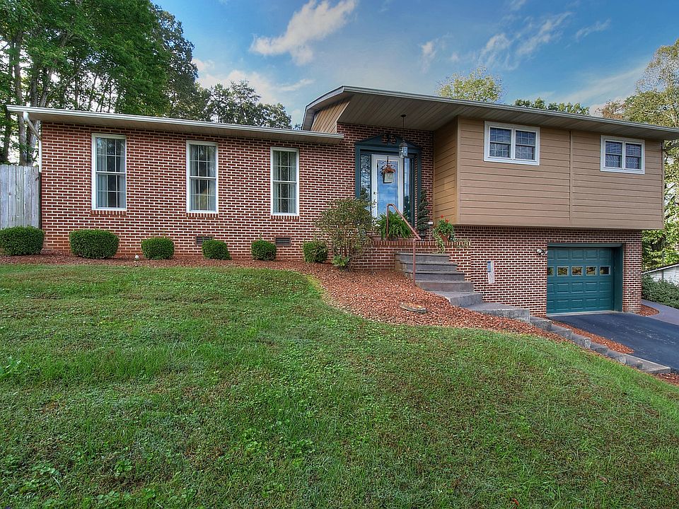 1st image of 152 Joy Dr