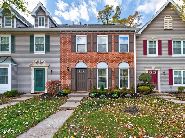 61 Albury Way, North Brunswick, NJ 08902