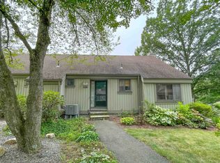 855 Heritage Vlg #B, Southbury, CT 06488