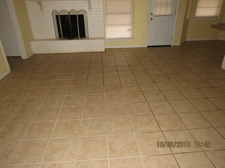 6906 SW Beta Ave — Photo 3