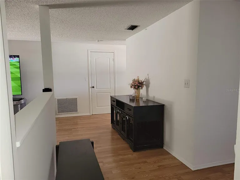 6430 Lomand Ave — Photo 7
