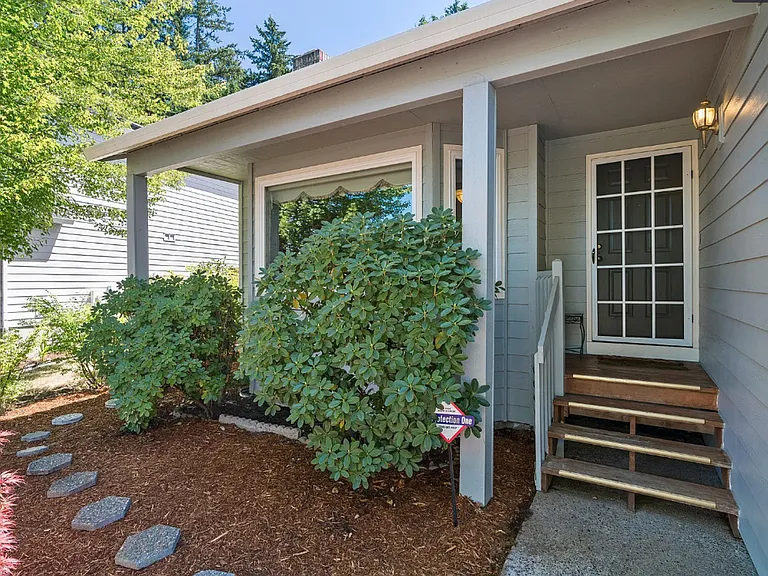 13258 SW Yarrow Way — Photo 1