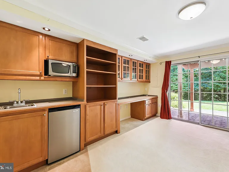 7445 Gillingham Row — Photo 22