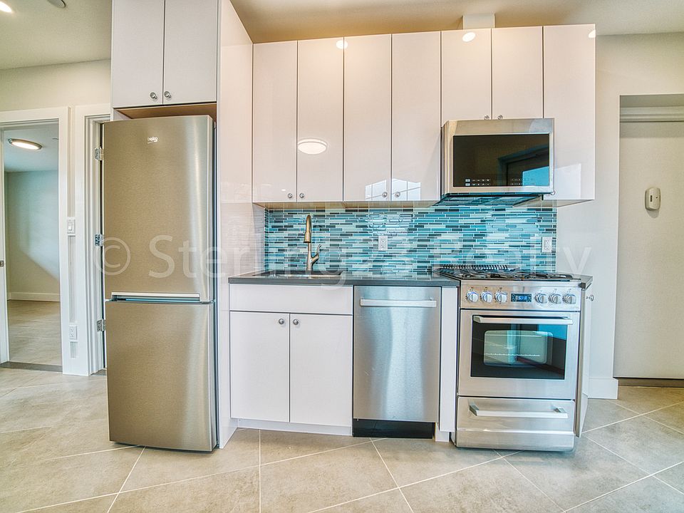 1st image of 4016 23rd Ave #B1