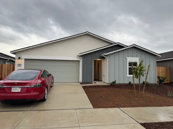 660 Marshall Ln, Merced, CA 95348