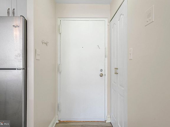 4th image of 3100 S Manchester St APT 635