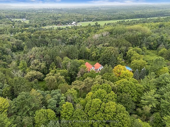 4th image of 178 Oak Hill Rd