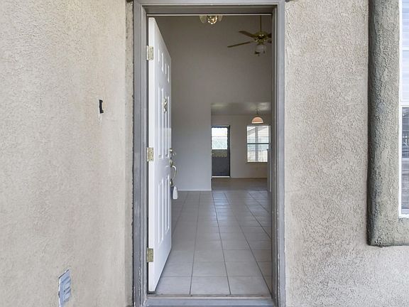 3rd image of 12161 Sun Bridge Pl