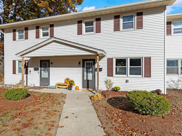 86 Pinecrest Drive #1E, Essex, VT 05452