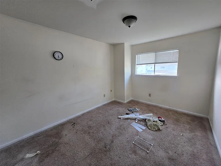 7942 Grow Ln — Photo 16