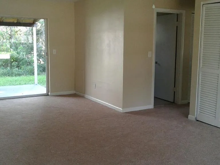 1583 N Page Dr — Photo 7