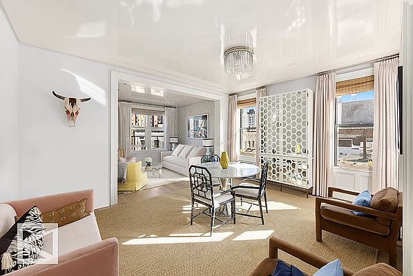 1st image of 234 W 21st St APT 6