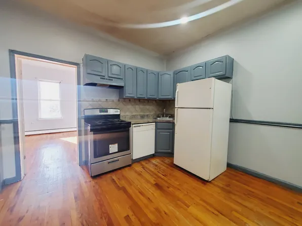 110 Wilkinson Ave, Jersey City, NJ