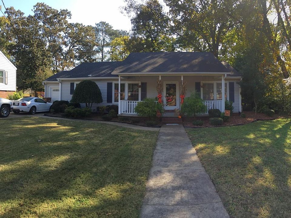 2nd image of 84 Old Huntingdon Rd