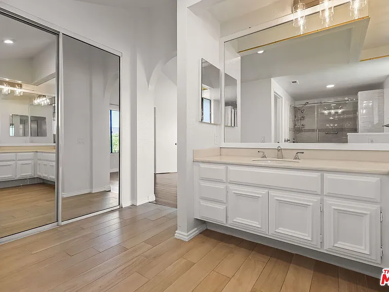 6501 Bradley Pl — Photo 37