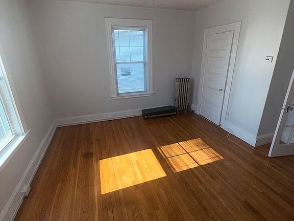 5th image of 34 Hollis Ave #2