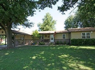 120 W Sequoyah Ave, Oologah, OK 74053