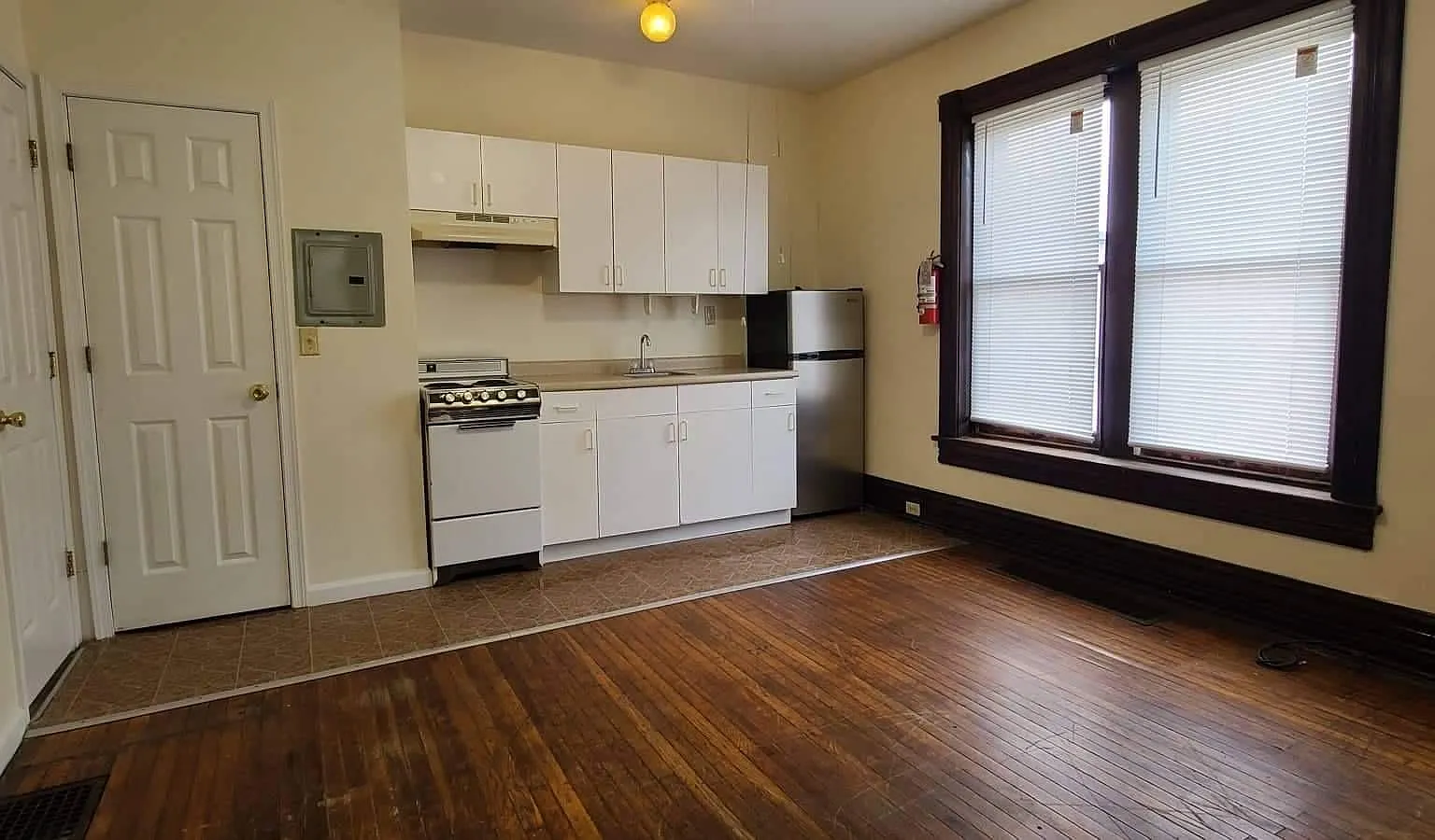 Studio, 245 sqft, $615 — Photo 1