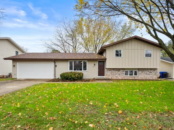 1819 S Kasper Dr, Appleton, WI 54914