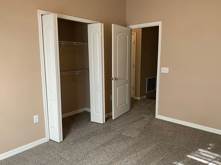 7117 Harmony Square Dr S — Photo 26