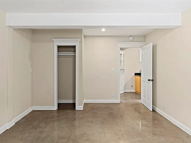 1414 Harmon St — Photo 8