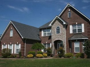 439 Creekview Dr, Murfreesboro, TN 37128