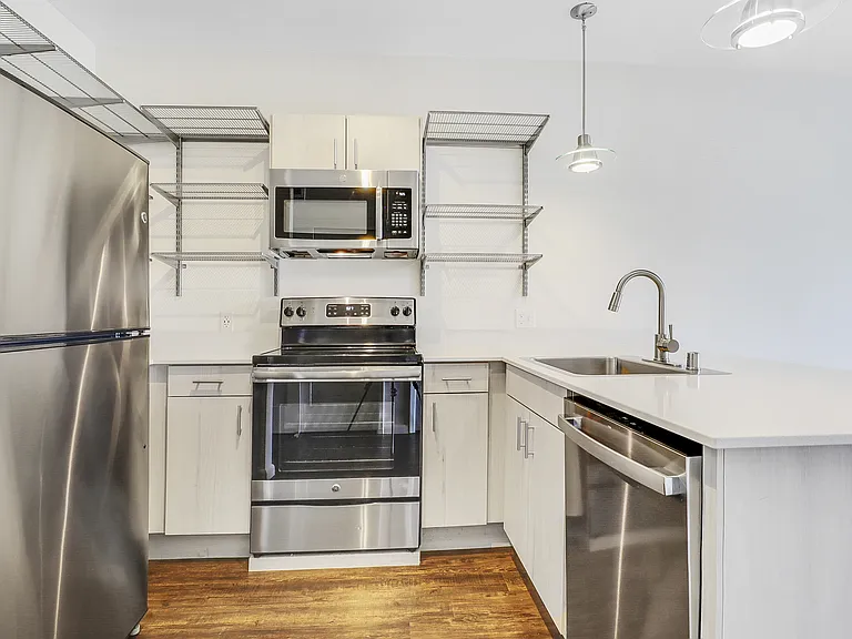 Rail Runner 1x1 units all have the same layout and finishes. #104 is ground floor, pictures from 2nd floor, #206