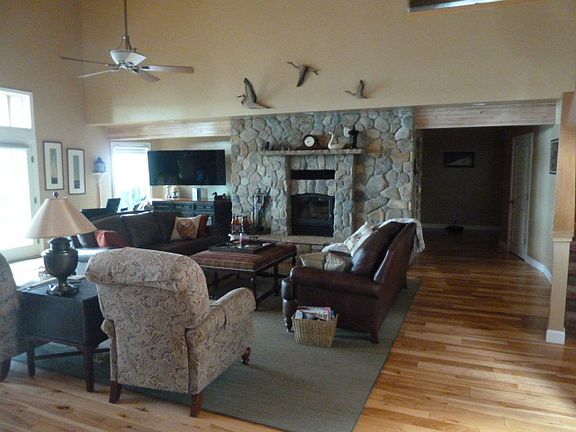 3rd image of 1211 Driftwood Cove Rd