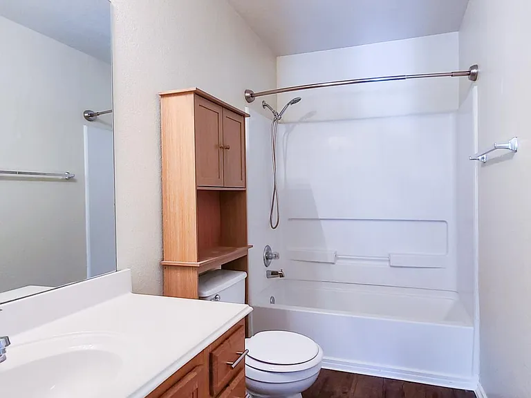 4134 Saint Charles Bay — Photo 11