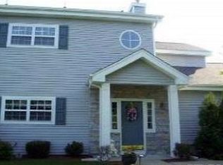 567 Mirror Pond Ct, Moriches, NY 11955