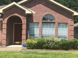 1547 Sunnymeadow Rd, Lancaster, TX 75134