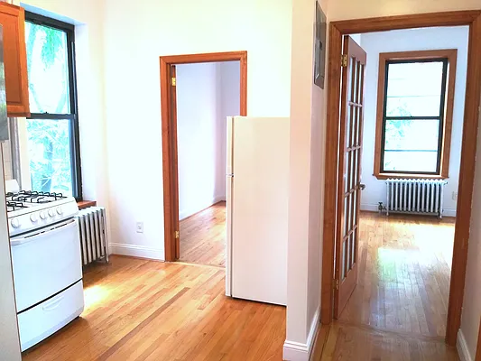 Rented by Warren T Real Estate Corp. | media 15