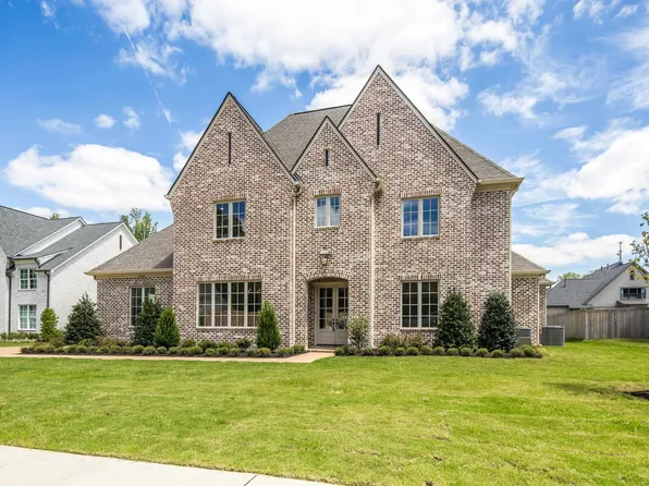 3650 Silver Laurel Dr, Germantown, TN 38138