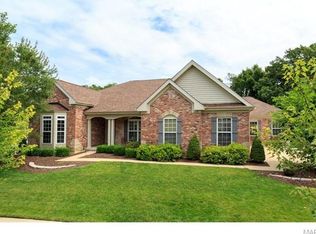 524 Woodcliff Heights Dr, Ballwin, MO 63011