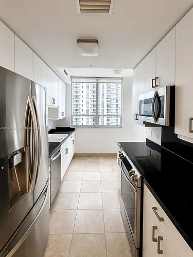 801 Brickell Key Blvd Photo 1