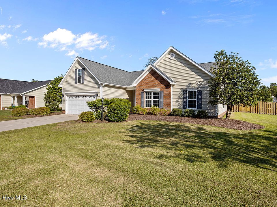 1st image of 102 Blackheath Drive