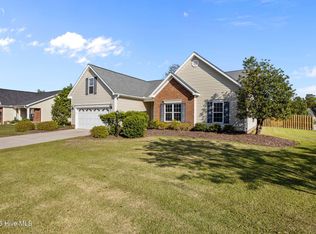 102 Blackheath Dr, New Bern, NC 28560