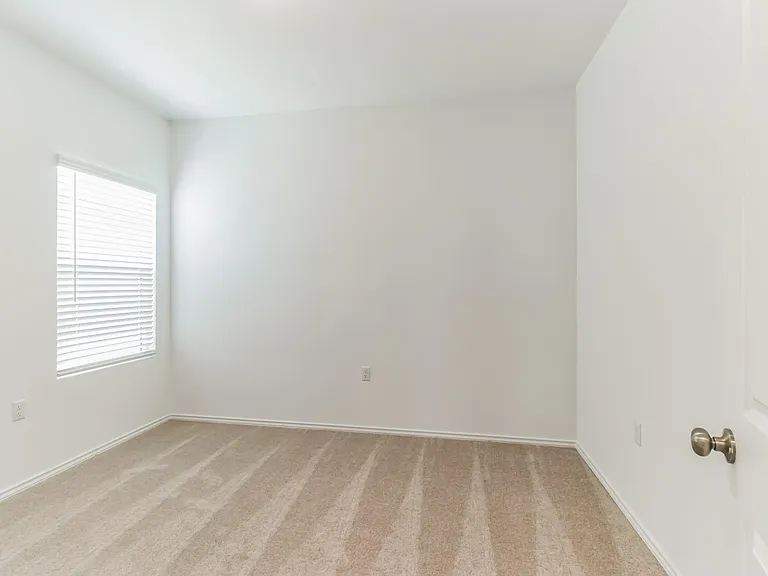 2808 Schwartz Ln — Photo 12