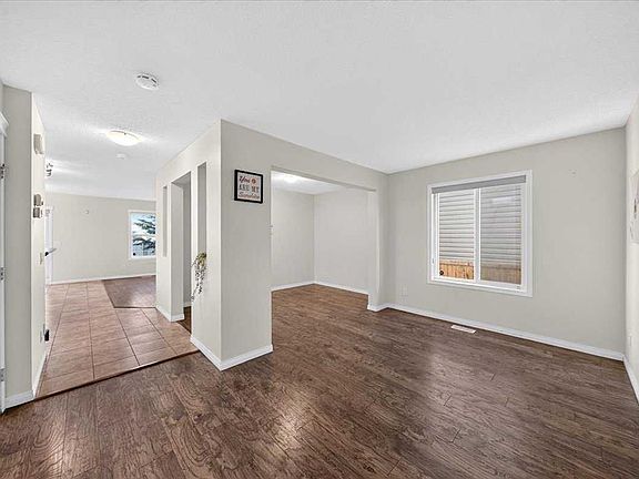 4th image of 117 W Panora Way NW