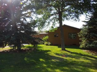 4650 W Roundup Rd, Bismarck, ND 58503