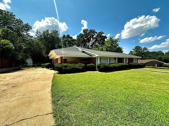 4th image of 712 Sir Michael Dr