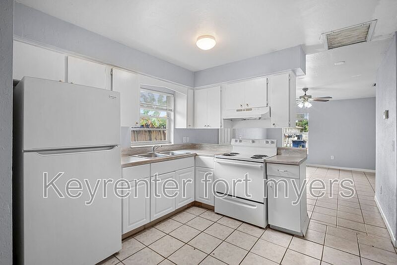 1st image of 5449 10th Ave