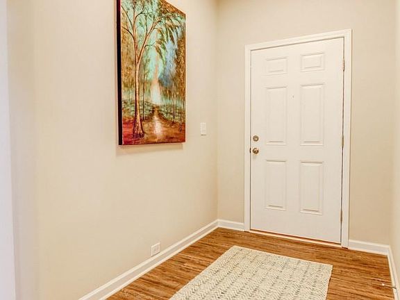 2nd image of 103 Kaitlyn Dr