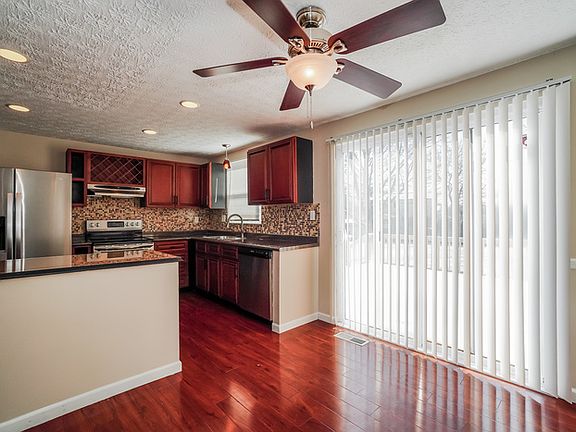 5th image of 6732 Deepwood Ct