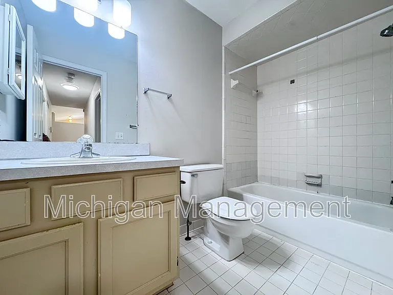 173 Algansee Dr — Photo 30