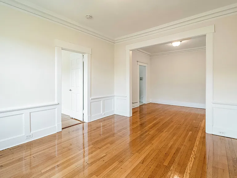 128 Broad Street Apartments — Photo 7