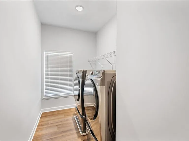 12203 Ashbury Ave — Photo 21